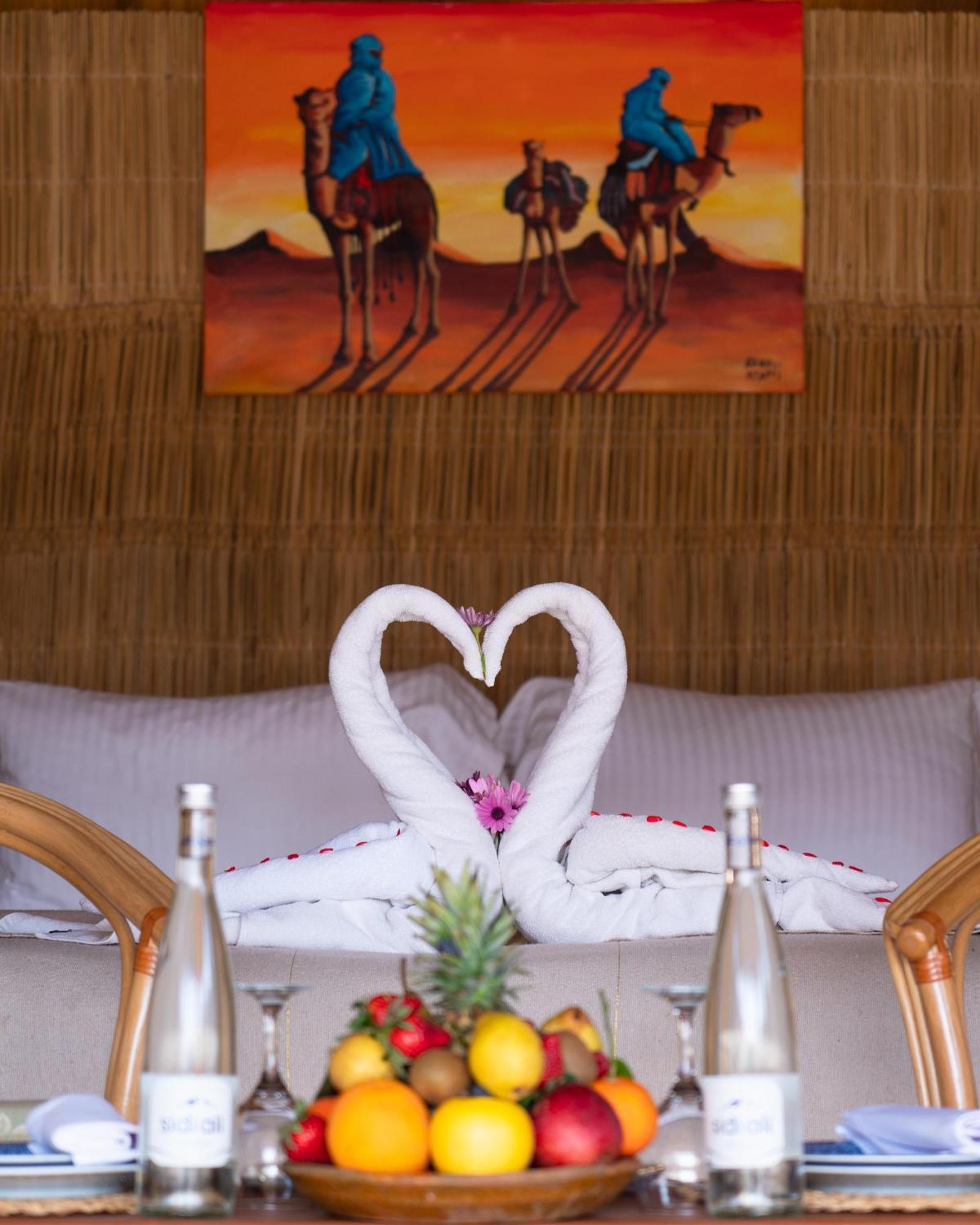 Le Bedouin Agafay Villa มาร์ราเกช ภายนอก รูปภาพ