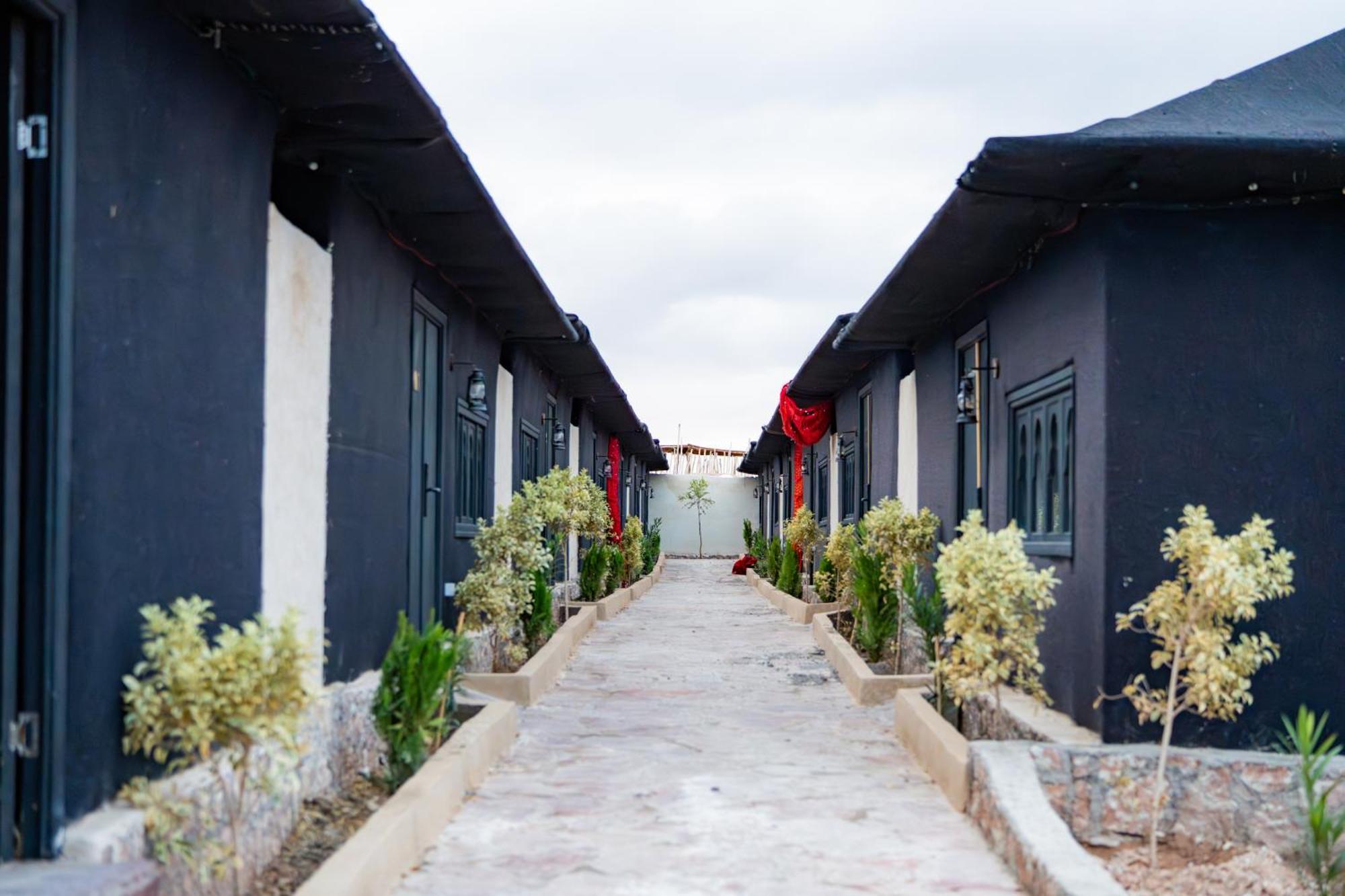 Le Bedouin Agafay Villa มาร์ราเกช ภายนอก รูปภาพ
