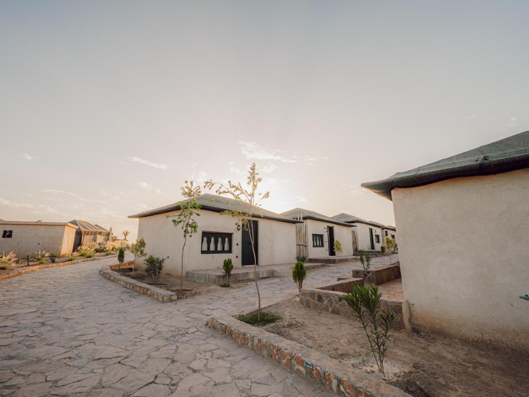 Le Bedouin Agafay Villa มาร์ราเกช ภายนอก รูปภาพ